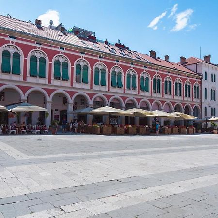 Oasis Luxury Apartment With Terrarce And Jacuzzi Split Zewnętrze zdjęcie