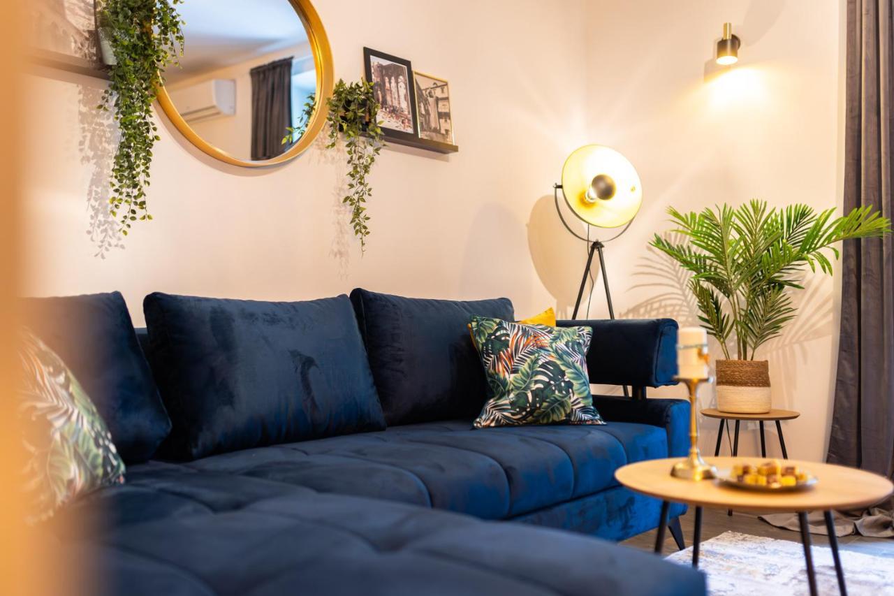 Oasis Luxury Apartment With Terrarce And Jacuzzi Split Zewnętrze zdjęcie