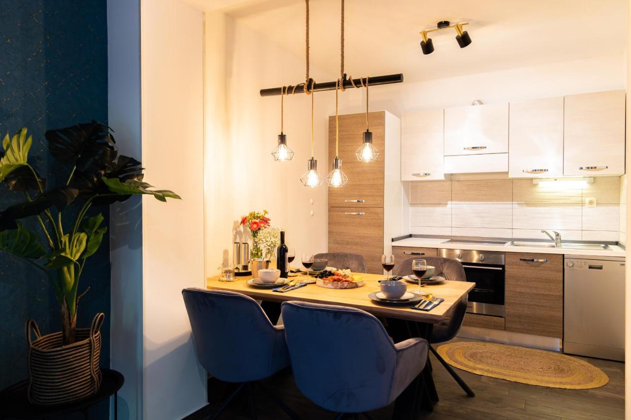Oasis Luxury Apartment With Terrarce And Jacuzzi Split Zewnętrze zdjęcie