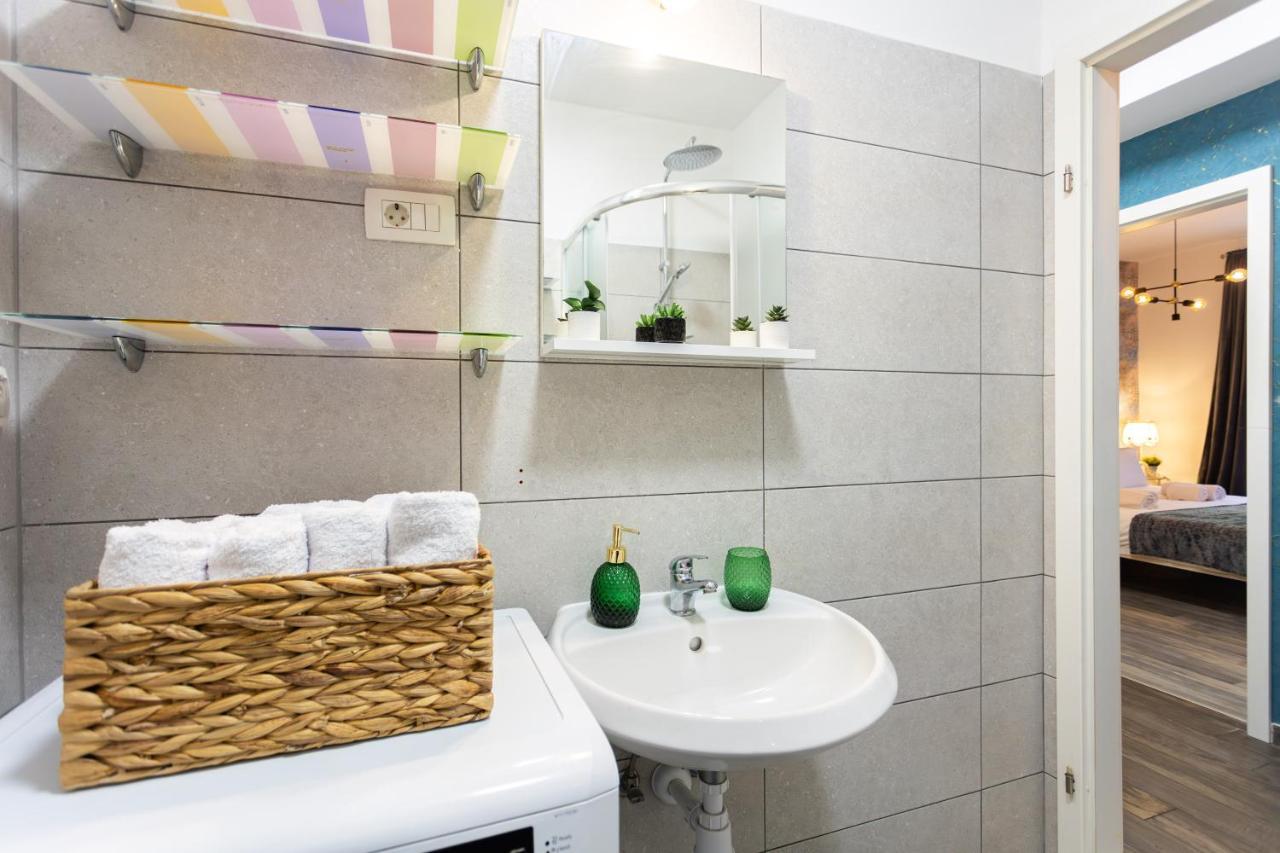 Oasis Luxury Apartment With Terrarce And Jacuzzi Split Zewnętrze zdjęcie